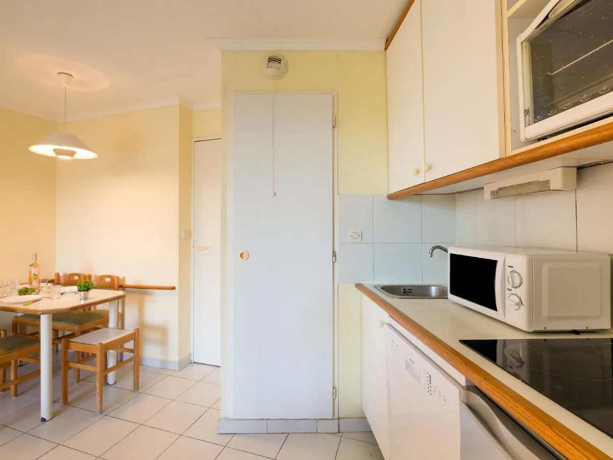 Apartment Village Cap Esterel - L'Esquinade-48 By Interhome Saint-Raphael
