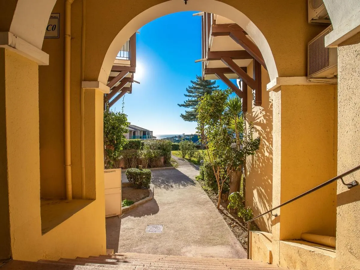 Apartment Village Cap Esterel - L'Esquinade-48 By Interhome Saint-Raphael